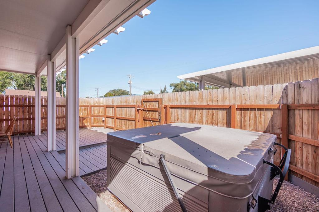 Comfy Corral Apartment Pocatello Exterior foto